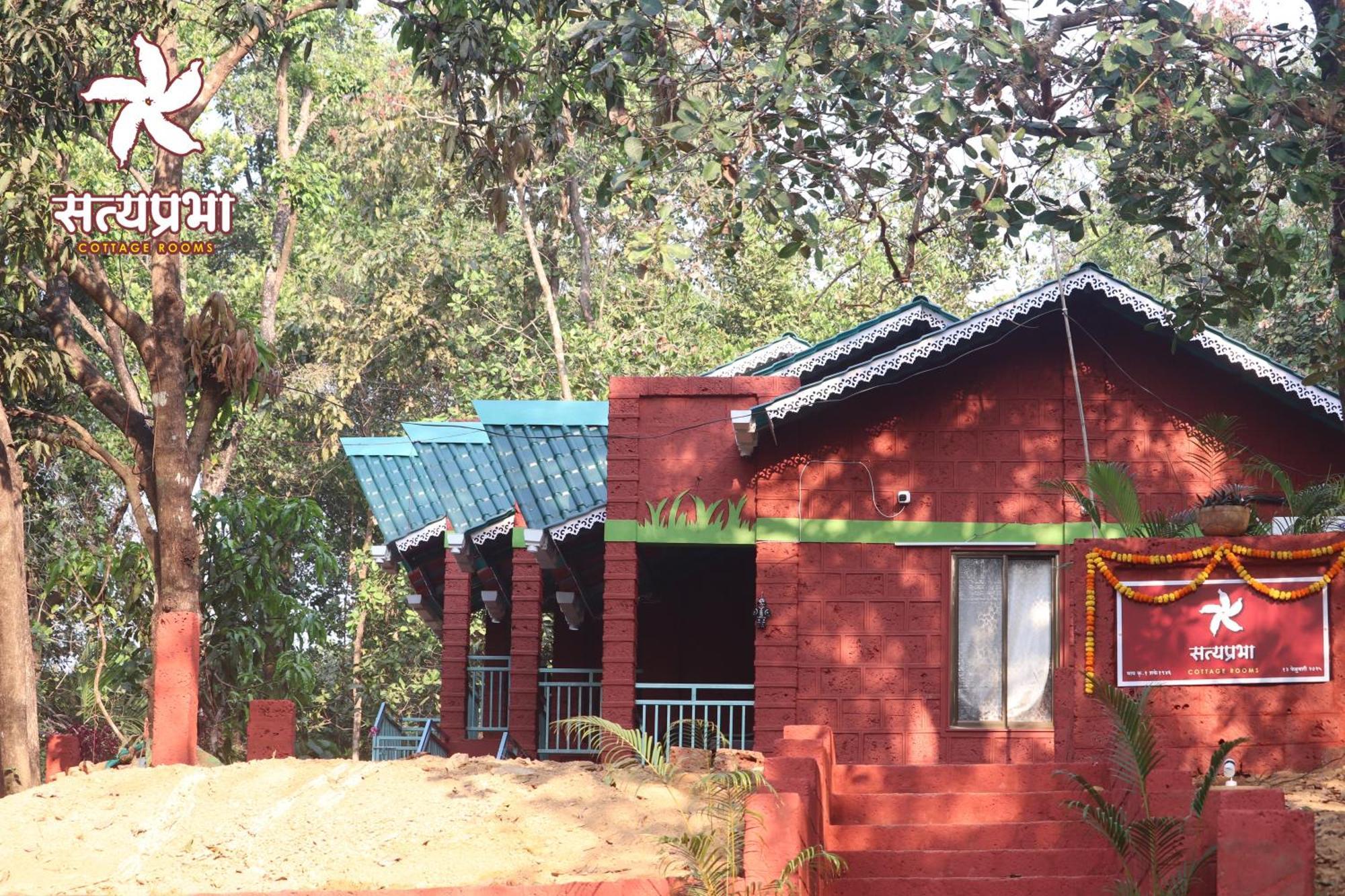 Satyaprabha Cottage Rooms Kudal  Екстериор снимка